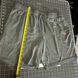 Athletic Works Men's Gray Sports Shorts